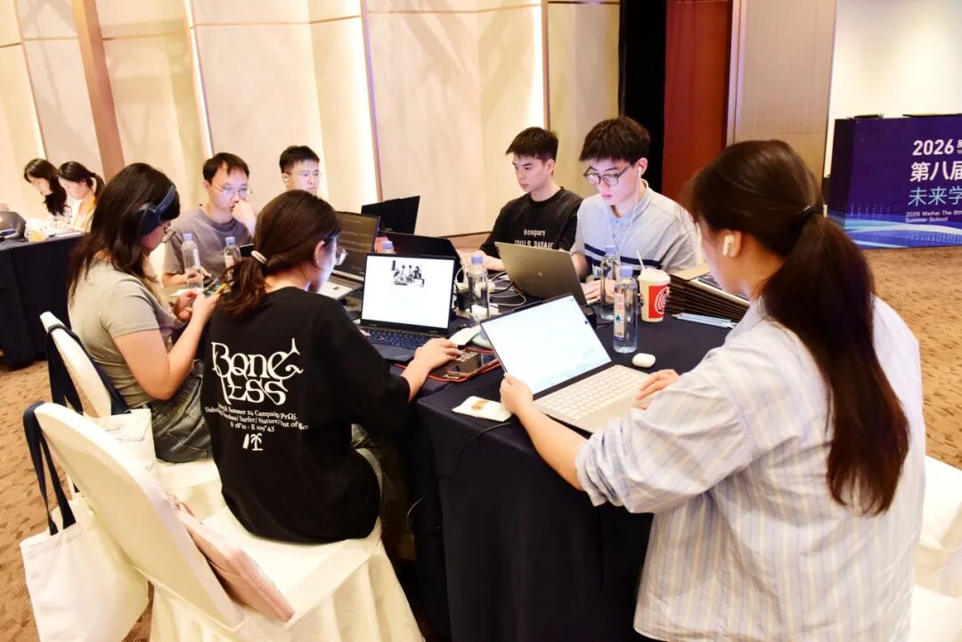研修营小组协作与项目实践现场