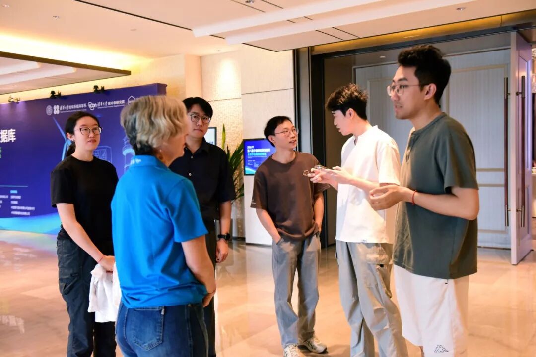 Prof. Christina Prell 与大家交流